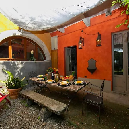 Villa Comnago Sleeps 6